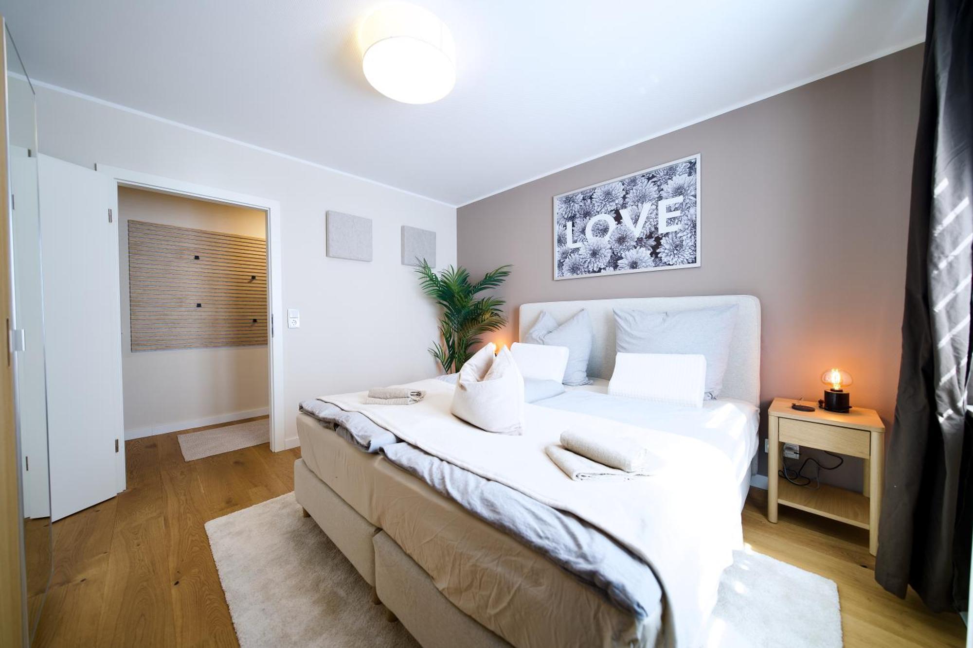 Edler Wohnraum Schwanenteich-Oase Mit Balkon, Kaffeevollautomat, Lift & Parkplatz Apartment Zwickau Exterior photo
