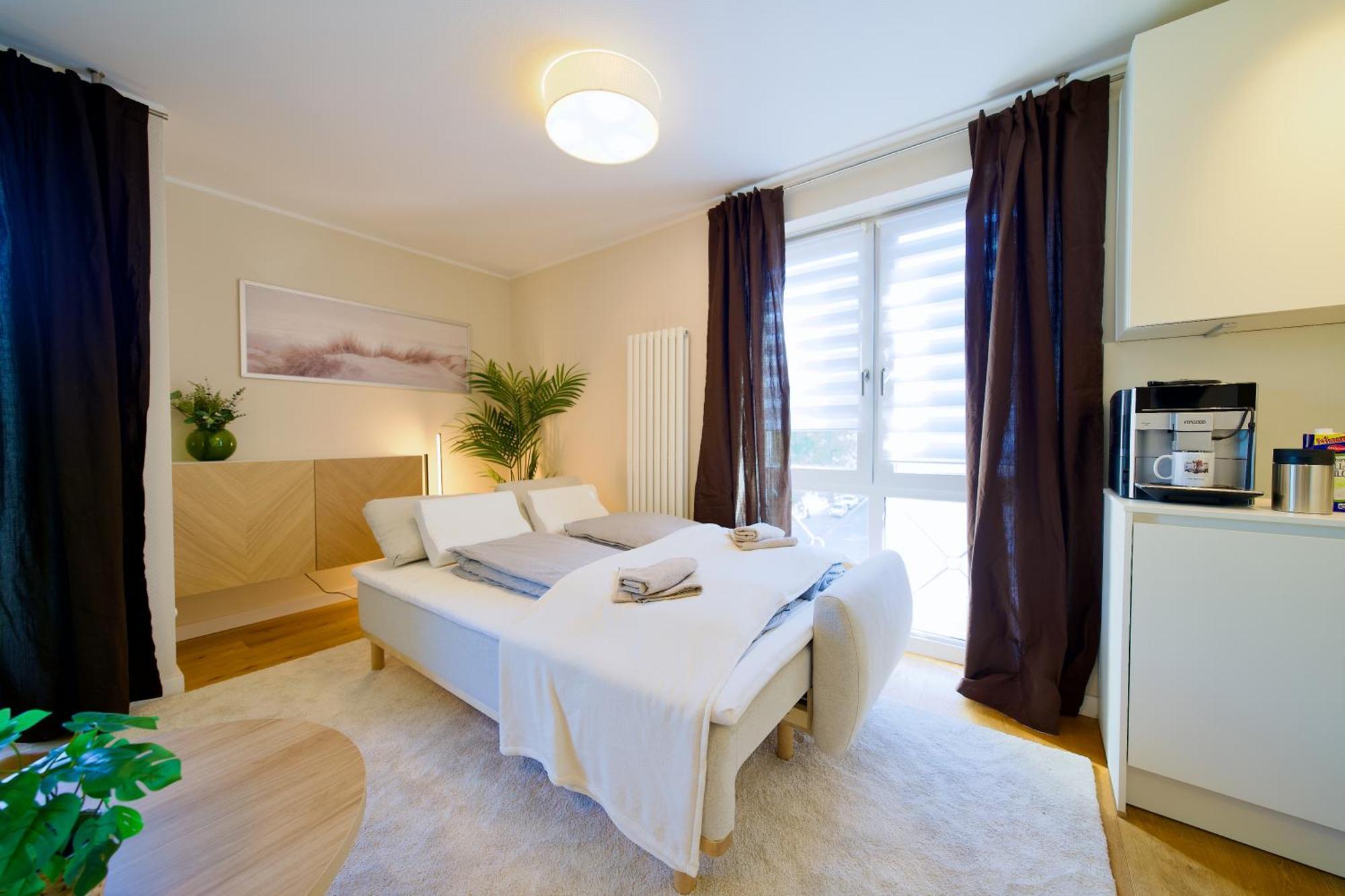 Edler Wohnraum Schwanenteich-Oase Mit Balkon, Kaffeevollautomat, Lift & Parkplatz Apartment Zwickau Exterior photo