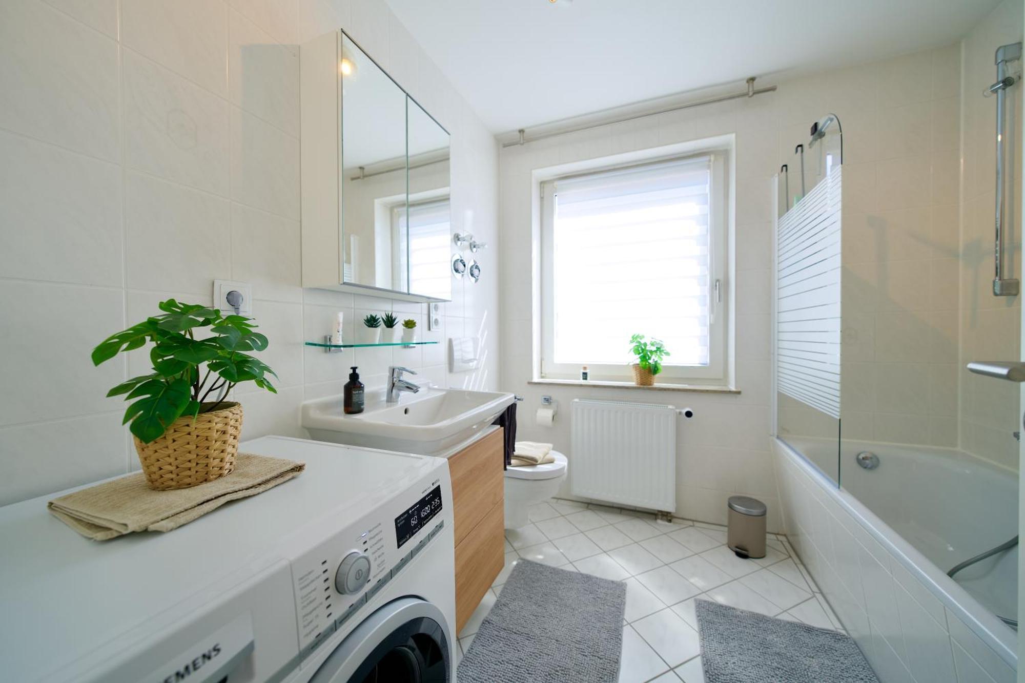 Edler Wohnraum Schwanenteich-Oase Mit Balkon, Kaffeevollautomat, Lift & Parkplatz Apartment Zwickau Exterior photo