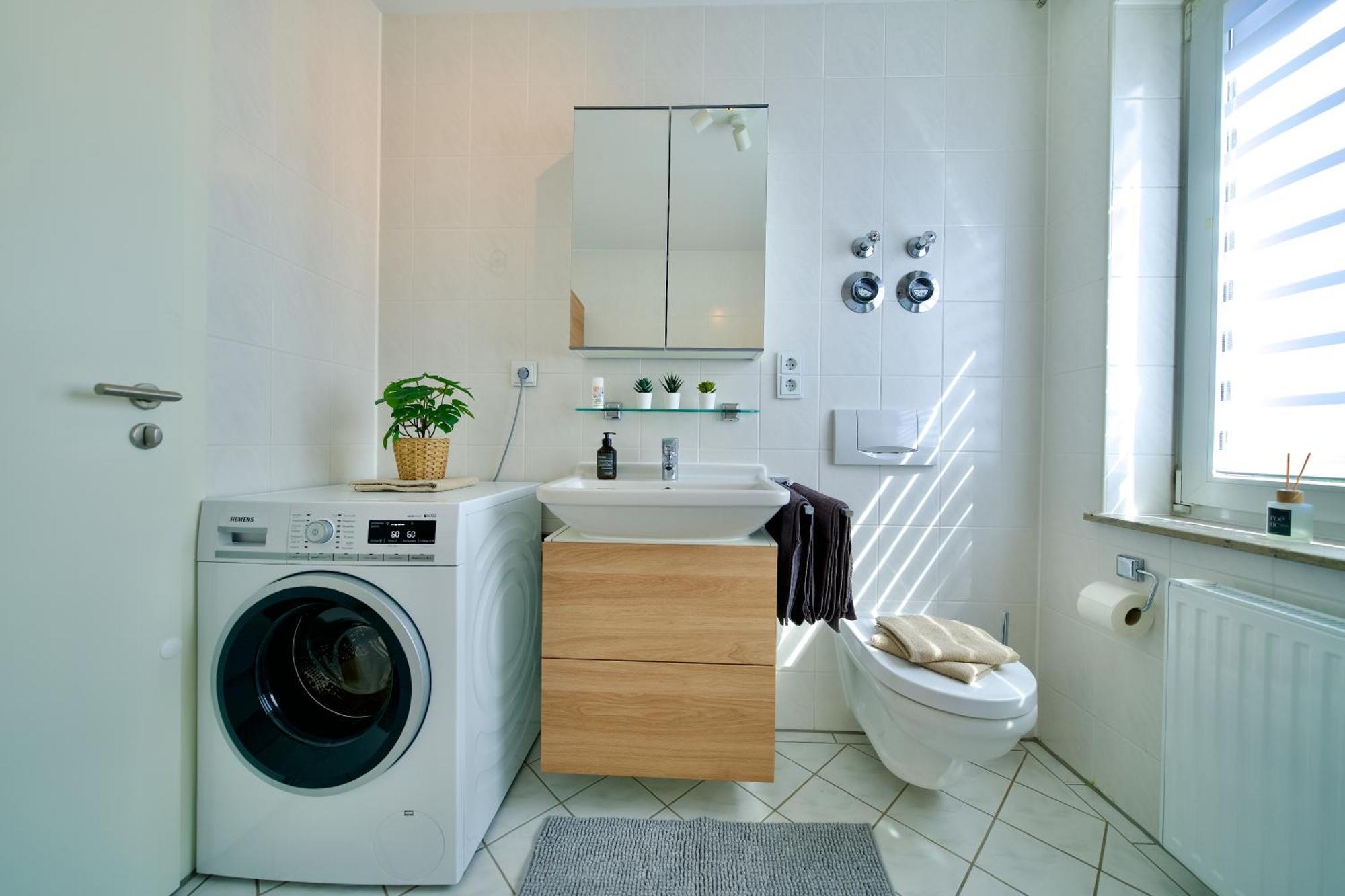 Edler Wohnraum Schwanenteich-Oase Mit Balkon, Kaffeevollautomat, Lift & Parkplatz Apartment Zwickau Exterior photo