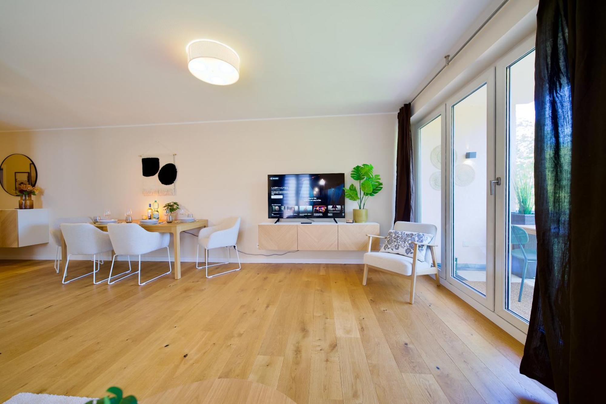 Edler Wohnraum Schwanenteich-Oase Mit Balkon, Kaffeevollautomat, Lift & Parkplatz Apartment Zwickau Exterior photo